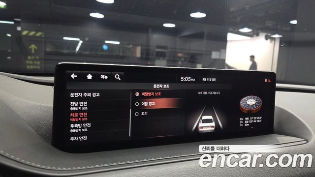 Genesis G80 2021 — photo 24