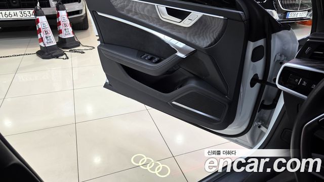 Audi A7 2024 — photo 18