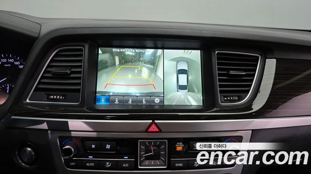 Genesis G80 2017 — photo 21