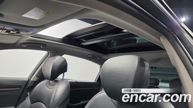 Genesis G80 2017 — photo 25