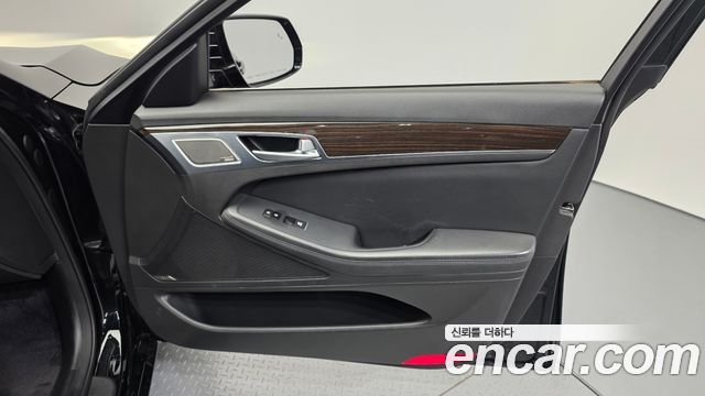 Genesis G80 2017 — photo 15