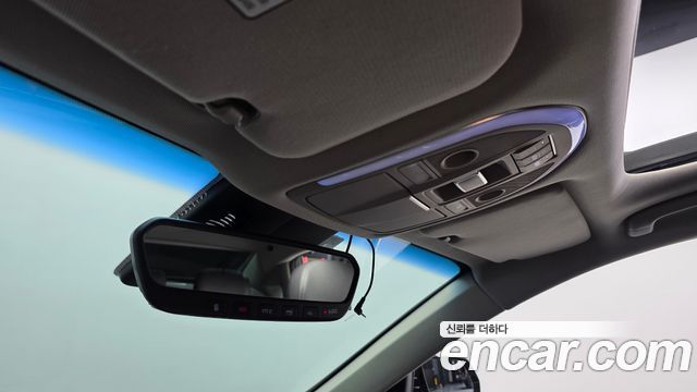 Genesis G80 2017 — photo 33