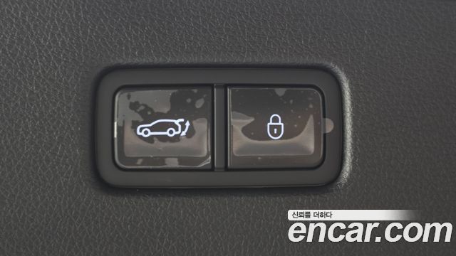 Genesis GV70 2023 — photo 19