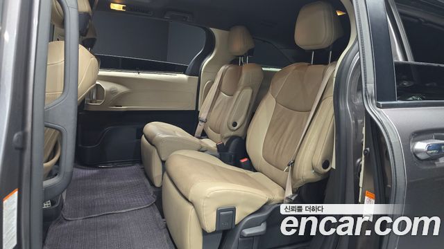 Toyota Sienna 2021 — photo 17