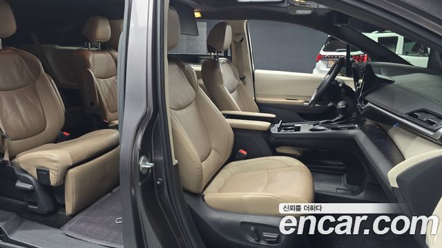 Toyota Sienna 2021 — photo 16