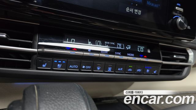 Toyota Sienna 2021 — photo 30