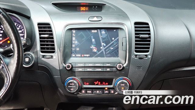 Kia K3 2017 — photo 14