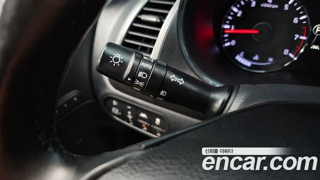 Kia K3 2017 — photo 18