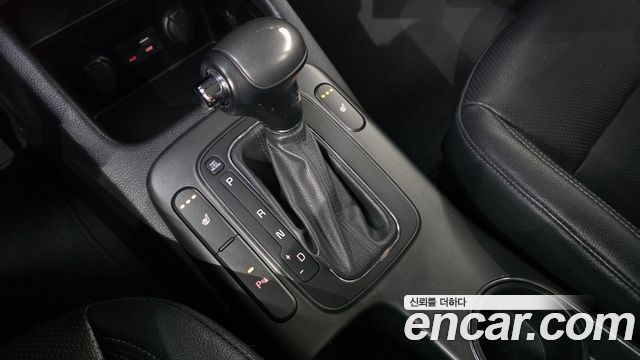Kia K3 2015 — photo 9