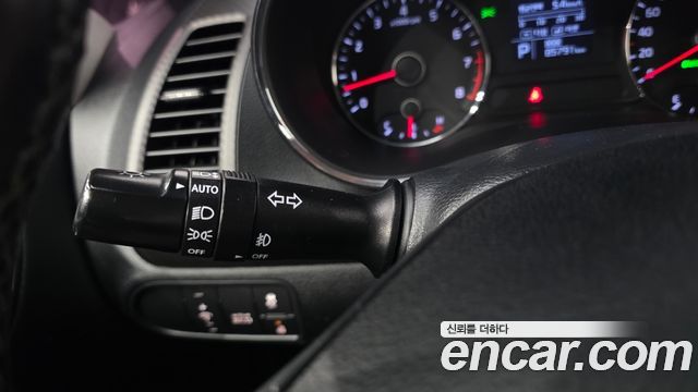 Kia K3 2015 — photo 14