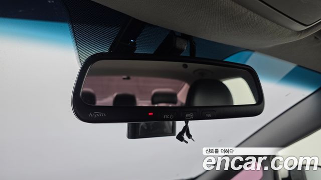 Kia K3 2015 — photo 18