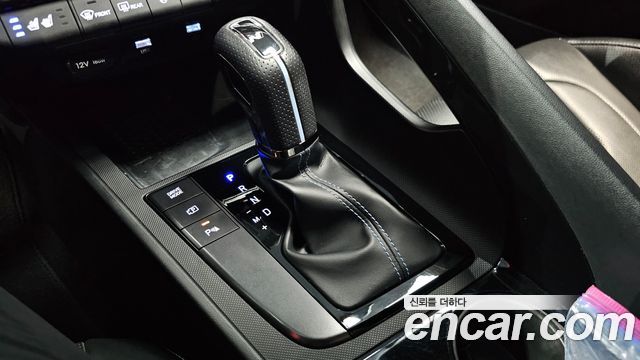 Hyundai AVANTE 2022 — photo 12