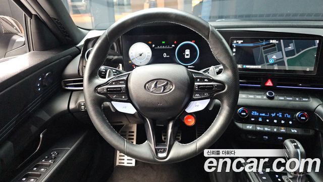 Hyundai AVANTE 2022 — photo 19