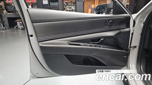 Hyundai AVANTE 2022 — photo 14