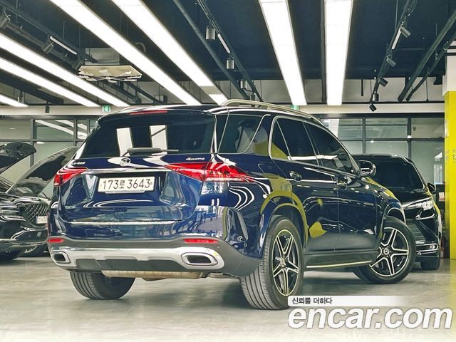 Mercedes-Benz GLE-Class 2020 — photo 4