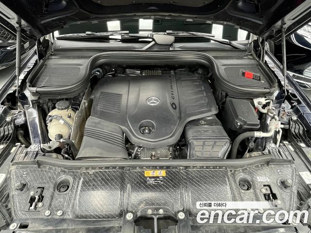 Mercedes-Benz GLE-Class 2020 — photo 6