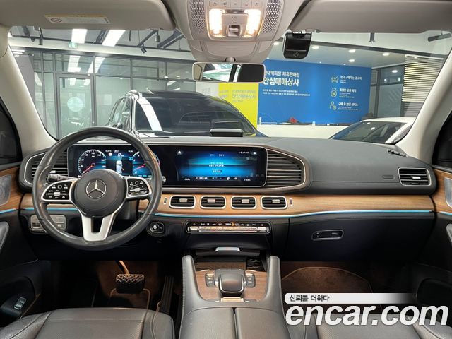 Mercedes-Benz GLE-Class 2020 — photo 7
