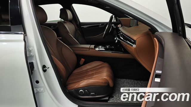 Genesis G80 2023 — photo 11