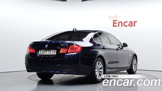 BMW 5-Series 2013 — photo 2