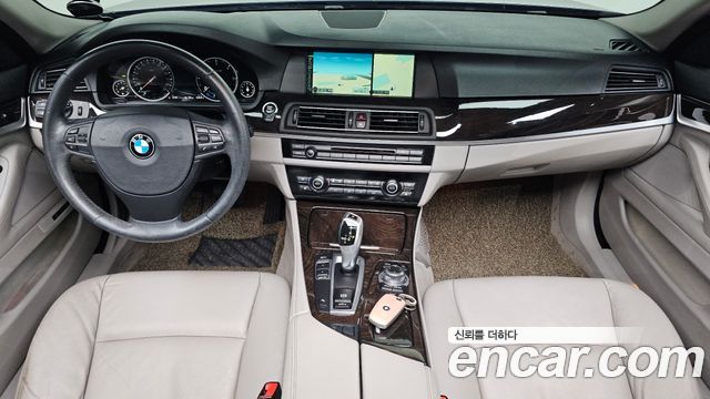 BMW 5-Series 2013 — photo 10