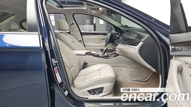 BMW 5-Series 2013 — photo 16