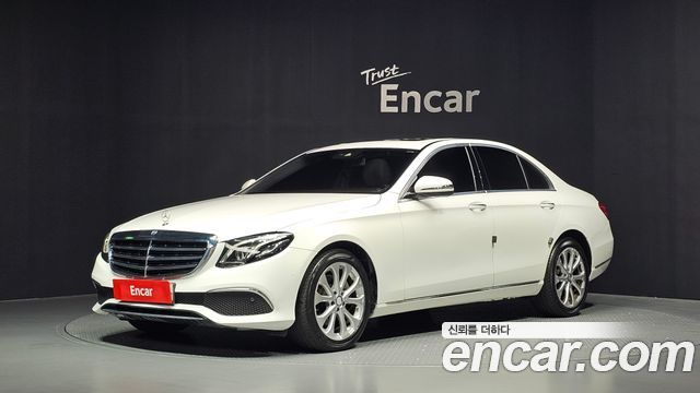 Mercedes-Benz E-Class 2017 — photo 1