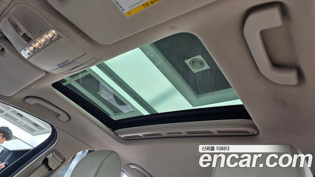 Mercedes-Benz E-Class 2017 — photo 18