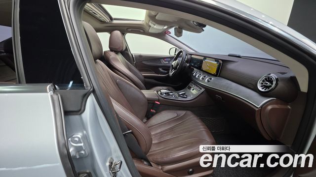Mercedes-Benz CLS-Class 2019 — photo 13