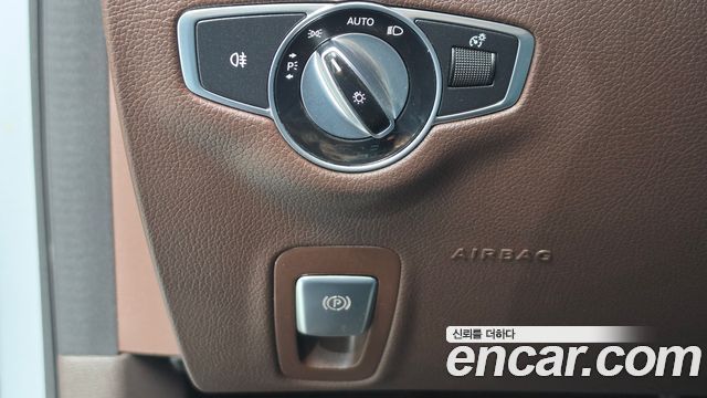 Mercedes-Benz CLS-Class 2019 — photo 21