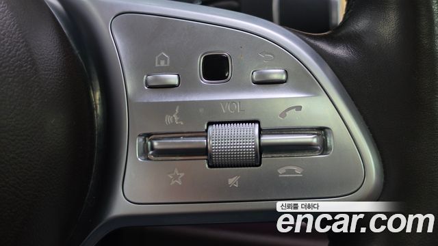 Mercedes-Benz CLS-Class 2019 — photo 24