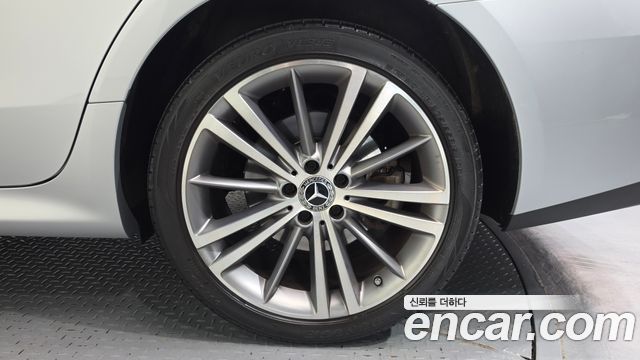 Mercedes-Benz CLS-Class 2019 — photo 7