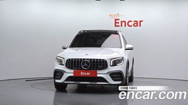 Mercedes-Benz GLB-Class 2023 — photo 3