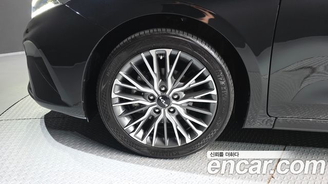 Kia K3 2022 — photo 5