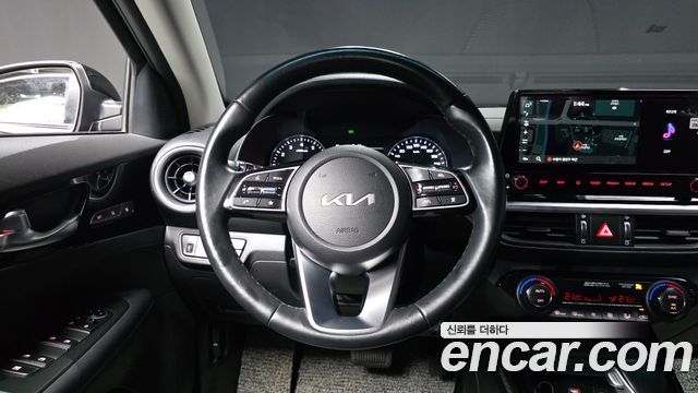 Kia K3 2022 — photo 13