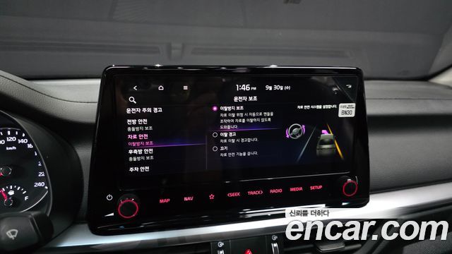 Kia K3 2022 — photo 16