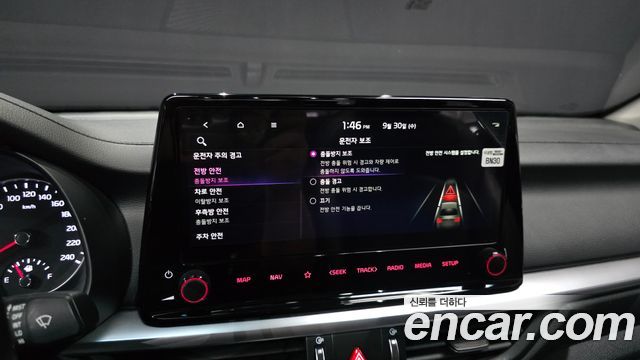 Kia K3 2022 — photo 17
