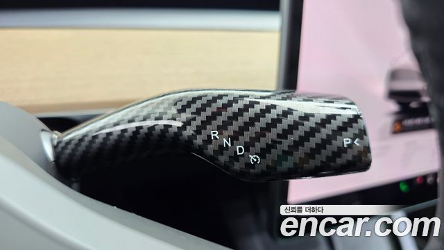 Tesla Model Y 2022 — photo 12