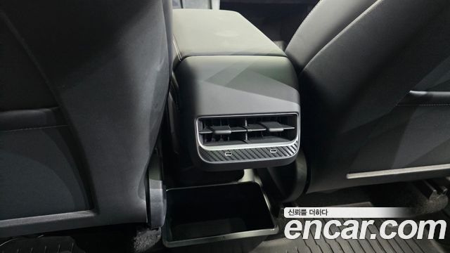 Tesla Model Y 2022 — photo 27