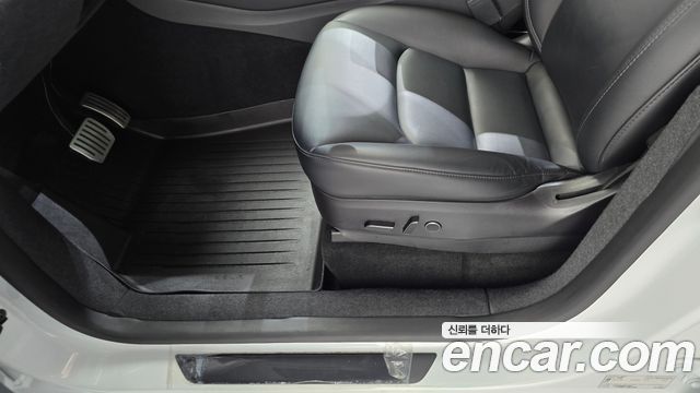 Tesla Model Y 2022 — photo 28