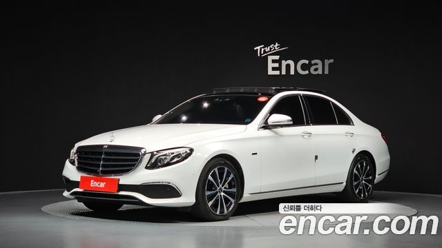 Mercedes-Benz E-Class 2019 — photo 1