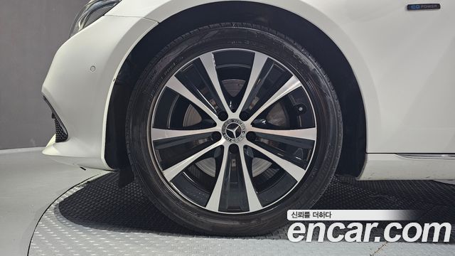 Mercedes-Benz E-Class 2019 — photo 5