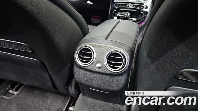 Mercedes-Benz E-Class 2019 — photo 24