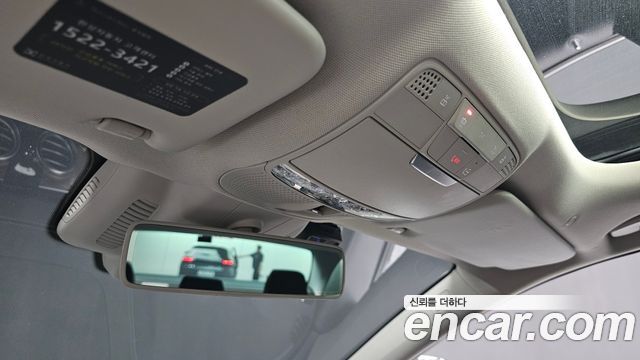 Mercedes-Benz E-Class 2019 — photo 28