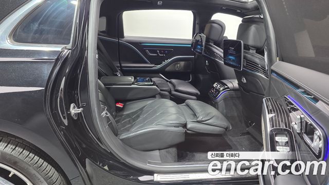 Mercedes-Benz S-Class 2021 — photo 17