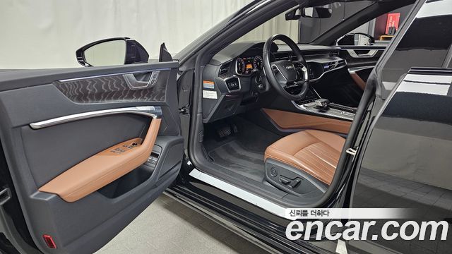 Audi A7 2023 — photo 13