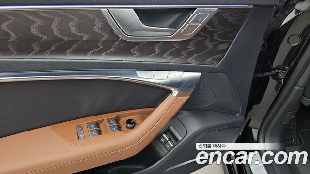 Audi A7 2023 — photo 27