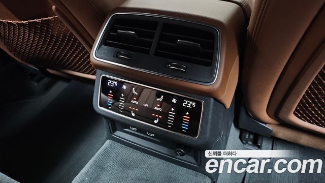 Audi A7 2023 — photo 31