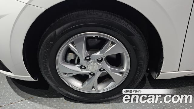 Hyundai AVANTE 2021 — photo 5