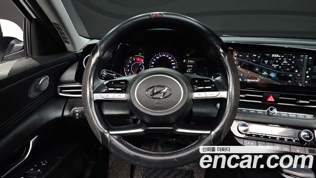 Hyundai AVANTE 2021 — photo 19