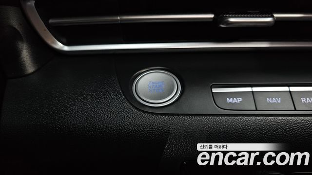Hyundai AVANTE 2021 — photo 25
